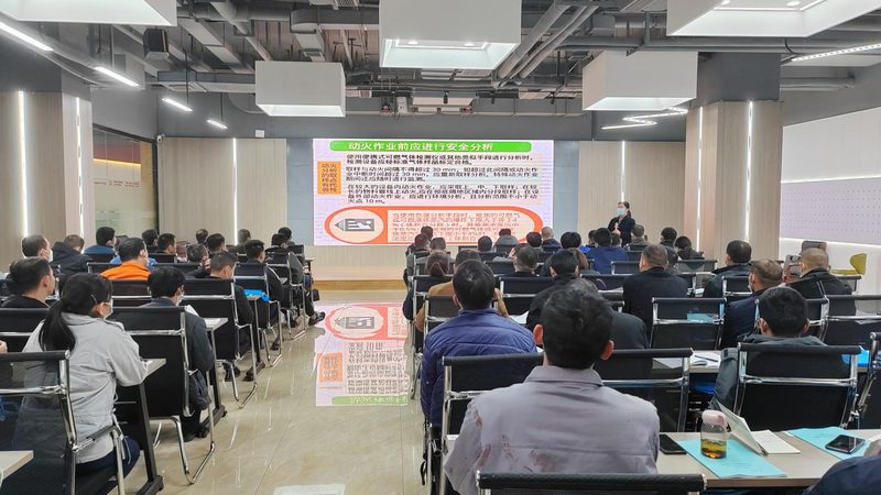 考研保过班：揭秘其优缺点，助你明智选择**