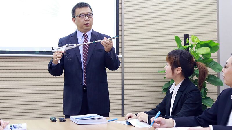 叉车实操考试场地尺寸要求解析：如何确保考试顺利进行